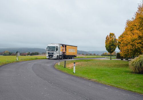 Logistic: Truck delivery