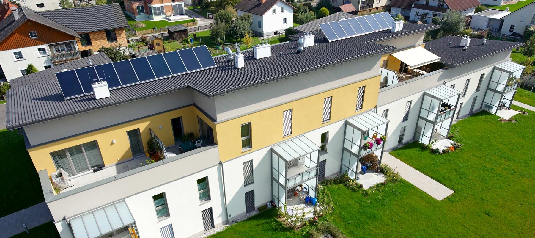 Lakóépület felülnézetből