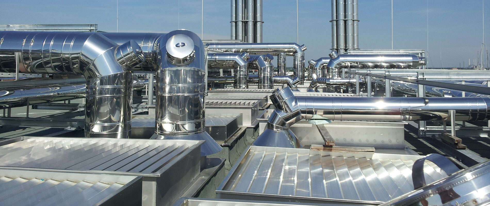 Edelstahl-Schornsteinsysteme bei einem Kunden in München