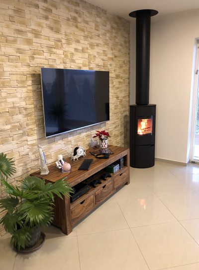 Kaminska peć SIRIUS u predsoblju