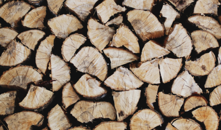 Palivové drevo s 15% vlhkosťou | © Patrick Tomasso