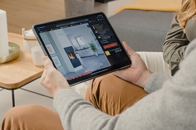 Kandalló inspirátor egy tablet képernyőjén